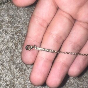 Kendra Scott Elisa Oval Pendant Necklace In Ivory Pearl